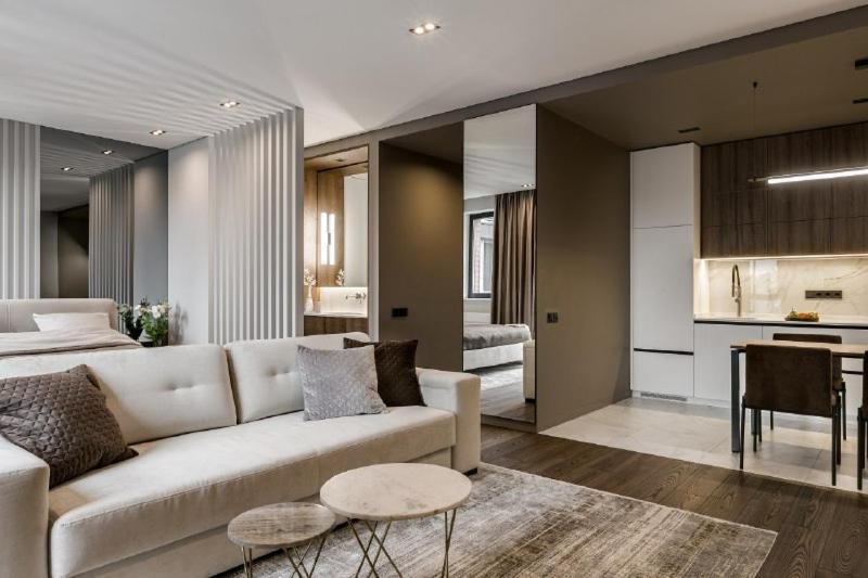 Classy Studio In Chicago, A Luxurious Condo Kyiv Exterior photo