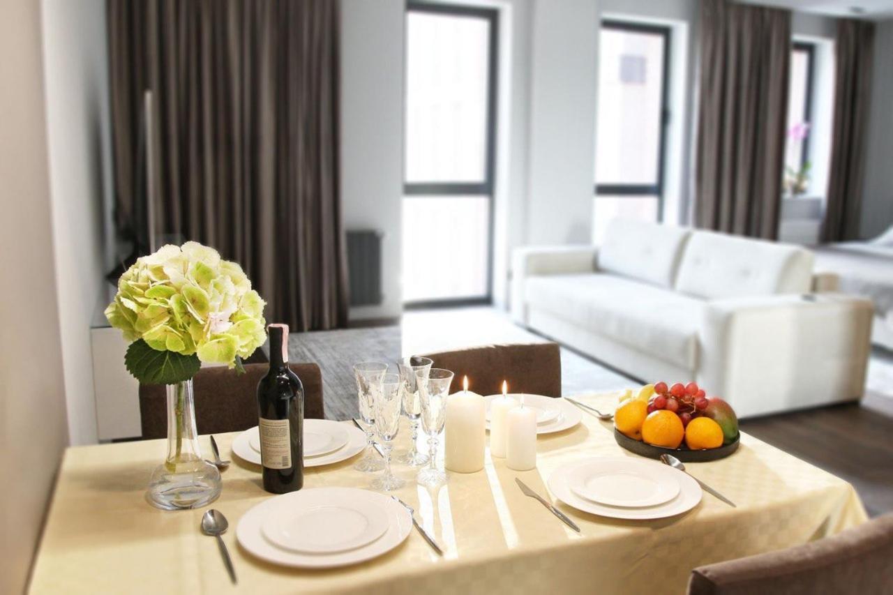 Classy Studio In Chicago, A Luxurious Condo Kyiv Exterior photo